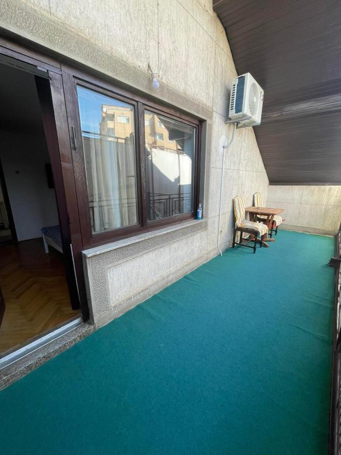 Guesthouse 12A Pristina Kültér fotó