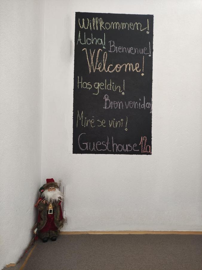 Guesthouse 12A Pristina Kültér fotó