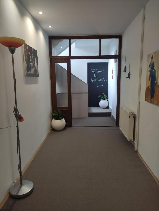 Guesthouse 12A Pristina Kültér fotó